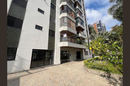 Apartamento à venda com 100m², 2 quartos e 2 vagas Apartamento à venda com 100m², 2 quartos e 2 vagasFachada