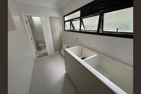 Apartamento à venda com 100m², 2 quartos e 2 vagas Apartamento à venda com 100m², 2 quartos e 2 vagasLavanderia