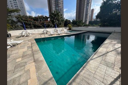 Apartamento à venda com 100m², 2 quartos e 2 vagas Apartamento à venda com 100m², 2 quartos e 2 vagasPiscina