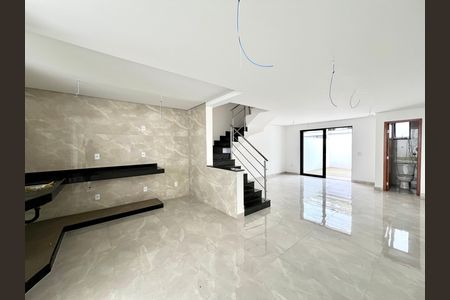 Cozinha de casa à venda com 3 quartos, 160m² em Santa Branca, Belo Horizonte