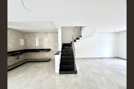 Sala de casa à venda com 3 quartos, 160m² em Santa Branca, Belo Horizonte