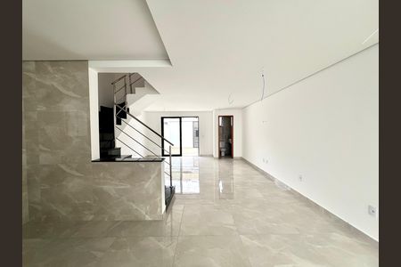 Sala de casa à venda com 3 quartos, 160m² em Santa Branca, Belo Horizonte
