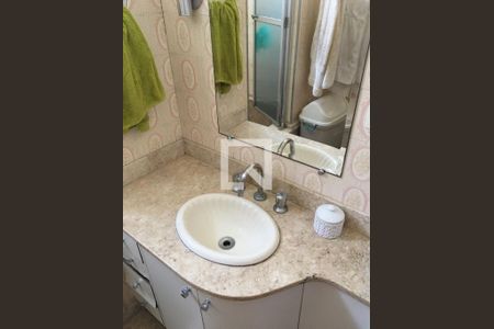 Banheiro de apartamento para alugar com 2 quartos, 78m² em Aclimação, São Paulo