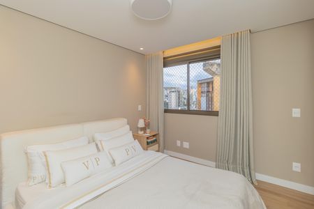 Apartamento à venda com 87m², 3 quartos e 2 vagas Apartamento à venda com 87m², 3 quartos e 2 vagasQuarto Suíte