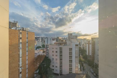 Apartamento à venda com 87m², 3 quartos e 2 vagas Apartamento à venda com 87m², 3 quartos e 2 vagasVista