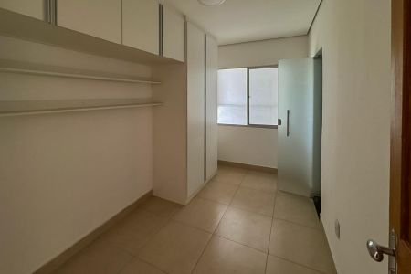 Casa para alugar com 3 quartos, 200m² em Sagrada Família, Belo Horizonte