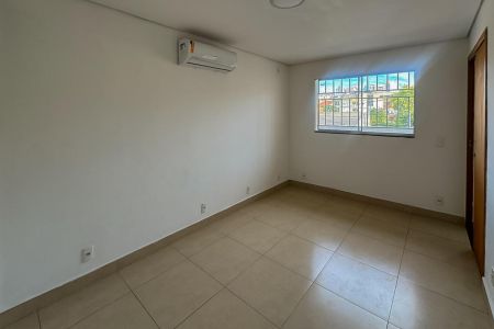 Casa para alugar com 200m², 3 quartos e 2 vagas