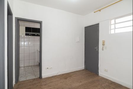 Sala de apartamento para alugar com 2 quartos, 60m² em Cerqueira César, São Paulo