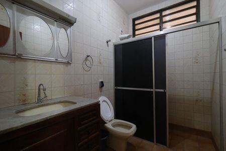 Casa para alugar com 250m², 4 quartos e 3 vagas Casa para alugar com 250m², 4 quartos e 3 vagasBanheiro