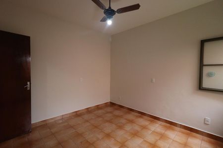Casa para alugar com 250m², 4 quartos e 3 vagas Casa para alugar com 250m², 4 quartos e 3 vagasQuarto 1