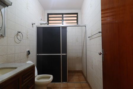 Casa para alugar com 250m², 4 quartos e 3 vagas Casa para alugar com 250m², 4 quartos e 3 vagasBanheiro