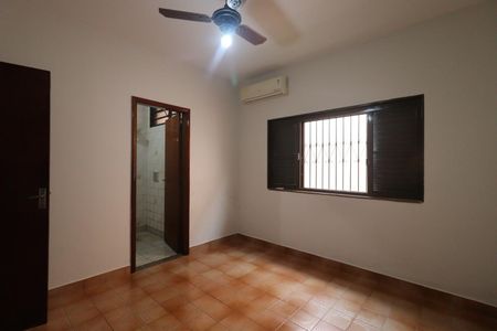 Casa para alugar com 250m², 4 quartos e 3 vagas Casa para alugar com 250m², 4 quartos e 3 vagasSuíte