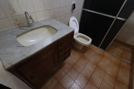 Casa para alugar com 250m², 4 quartos e 3 vagas Casa para alugar com 250m², 4 quartos e 3 vagasBanheiro