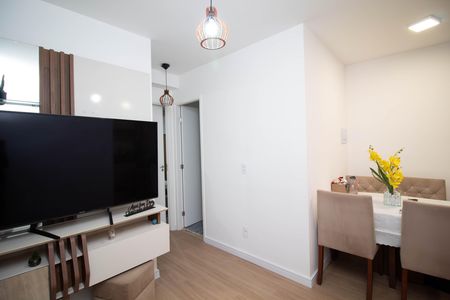Sala de apartamento para alugar com 2 quartos, 43m² em Picanço, Guarulhos