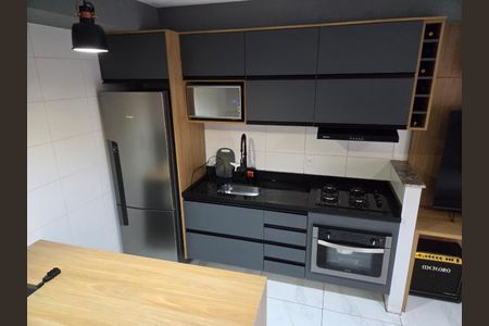 Cozinha de apartamento à venda com 1 quarto, 38m² em Vila Palmeiras, São Paulo