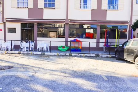 Apartamento para alugar com 53m², 2 quartos e 1 vagaÁrea comum - Salão de festas