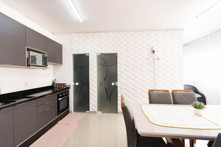 Casa para alugar com 209m², 2 quartos e 4 vagas