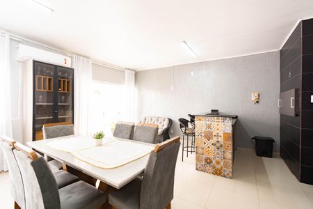 Casa para alugar com 209m², 2 quartos e 4 vagas
