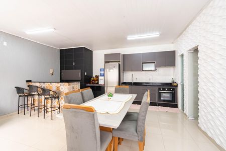 Casa para alugar com 209m², 2 quartos e 4 vagas