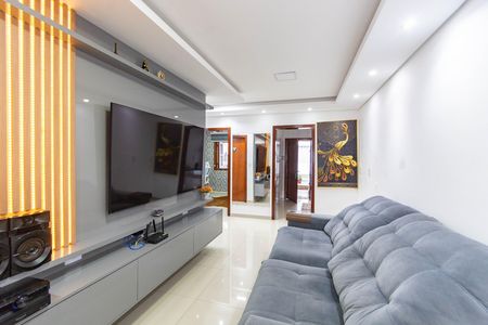 Casa à venda com 2 quartos, 209m² em São José, Canoas