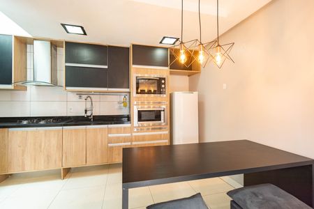 Casa à venda com 62m², 2 quartos e 2 vagas