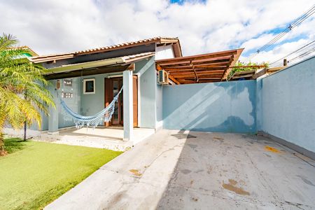 Casa à venda com 62m², 2 quartos e 2 vagas