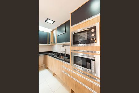 Casa à venda com 62m², 2 quartos e 2 vagas