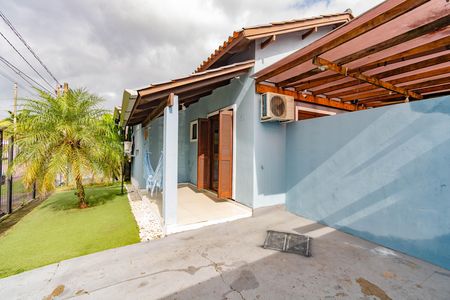 Casa à venda com 62m², 2 quartos e 2 vagas