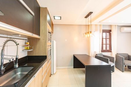 Casa à venda com 62m², 2 quartos e 2 vagas