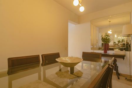 Casa à venda com 144m², 3 quartos e 2 vagas