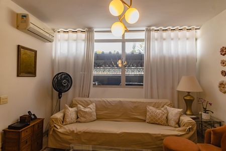 Casa à venda com 144m², 3 quartos e 2 vagas