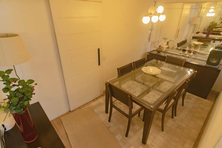 Casa à venda com 144m², 3 quartos e 2 vagas