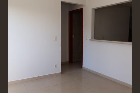 Sala de TV de apartamento para alugar com 2 quartos, 74m² em Jardim Imperial, Aparecida de Goiânia