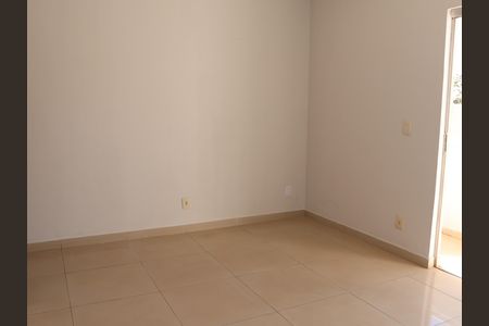 Apartamento para alugar com 74m², 2 quartos e 1 vagaSala de TV