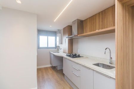 Cozinha de apartamento para alugar com 1 quarto, 48m² em Passo d’Areia, Porto Alegre
