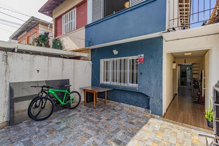 Casa para alugar com 130m², 2 quartos e 1 vaga Casa para alugar com 130m², 2 quartos e 1 vagaGaragem