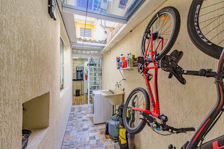 Casa para alugar com 130m², 2 quartos e 1 vaga Casa para alugar com 130m², 2 quartos e 1 vagaÁrea de Serviço