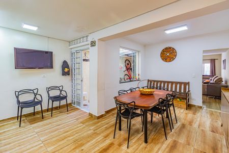 Casa para alugar com 130m², 2 quartos e 1 vaga Casa para alugar com 130m², 2 quartos e 1 vagaCozinha