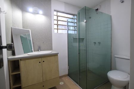 Casa para alugar com 243m², 3 quartos e 2 vagasBanheiro