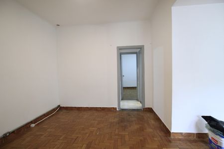 Casa para alugar com 243m², 3 quartos e 2 vagasSala