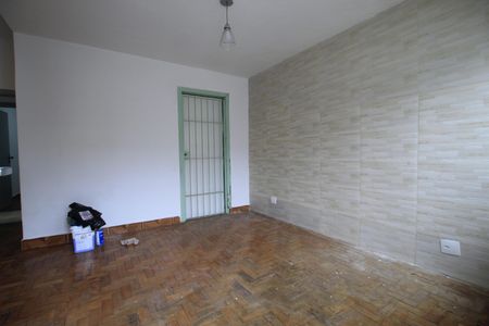 Casa para alugar com 243m², 3 quartos e 2 vagasSala