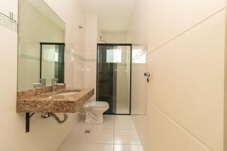 Casa à venda com 160m², 3 quartos e 2 vagas Casa à venda com 160m², 3 quartos e 2 vagasBanheiro da Suíte