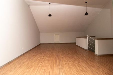 Casa à venda com 160m², 3 quartos e 2 vagas Casa à venda com 160m², 3 quartos e 2 vagasÁrea comum