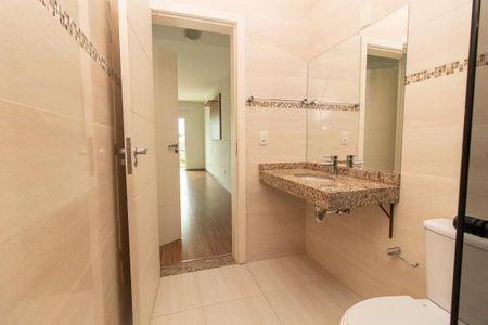 Casa à venda com 160m², 3 quartos e 2 vagas Casa à venda com 160m², 3 quartos e 2 vagasBanheiro da Suíte