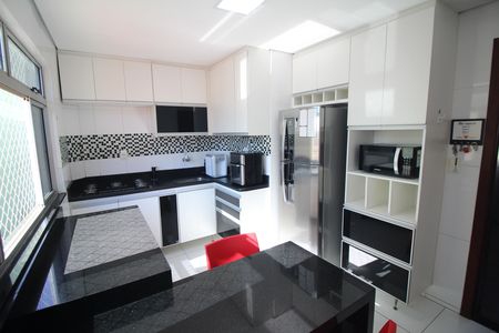 Apartamento à venda com 118m², 3 quartos e 1 vagaCozinha