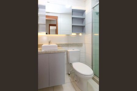 Apartamento para alugar com 55m², 2 quartos e 1 vaga Apartamento para alugar com 55m², 2 quartos e 1 vagaBanheiro