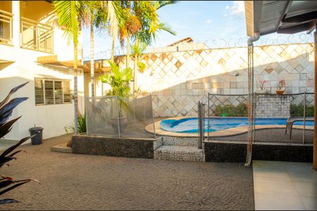 Casa à venda com 330m², 3 quartos e 5 vagas