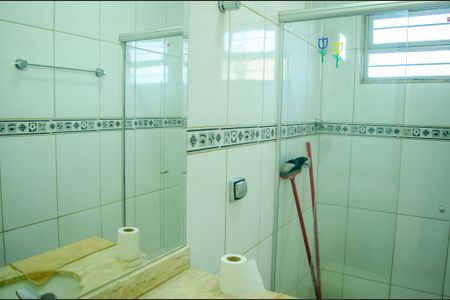 Casa à venda com 330m², 3 quartos e 5 vagas