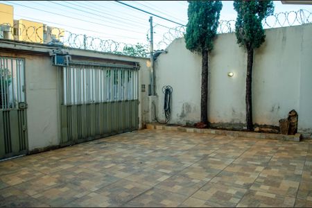 Casa à venda com 330m², 3 quartos e 5 vagas