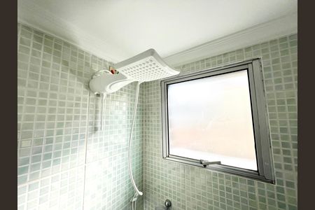 Apartamento à venda com 75m², 2 quartos e 1 vaga Apartamento à venda com 75m², 2 quartos e 1 vagaChuveiro